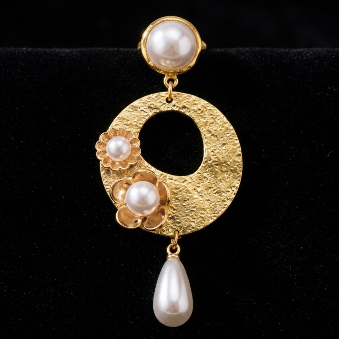 Vintage Pearl Drop Pendant Necklace – Gold-Tone Statement Necklace for Women