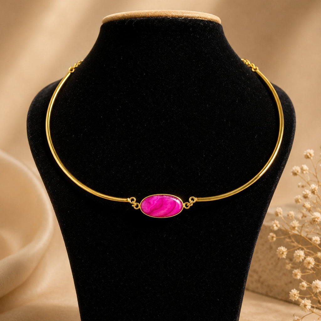 Minimalist Gold-Tone Collar Necklace with Vibrant Pink Oval Stone