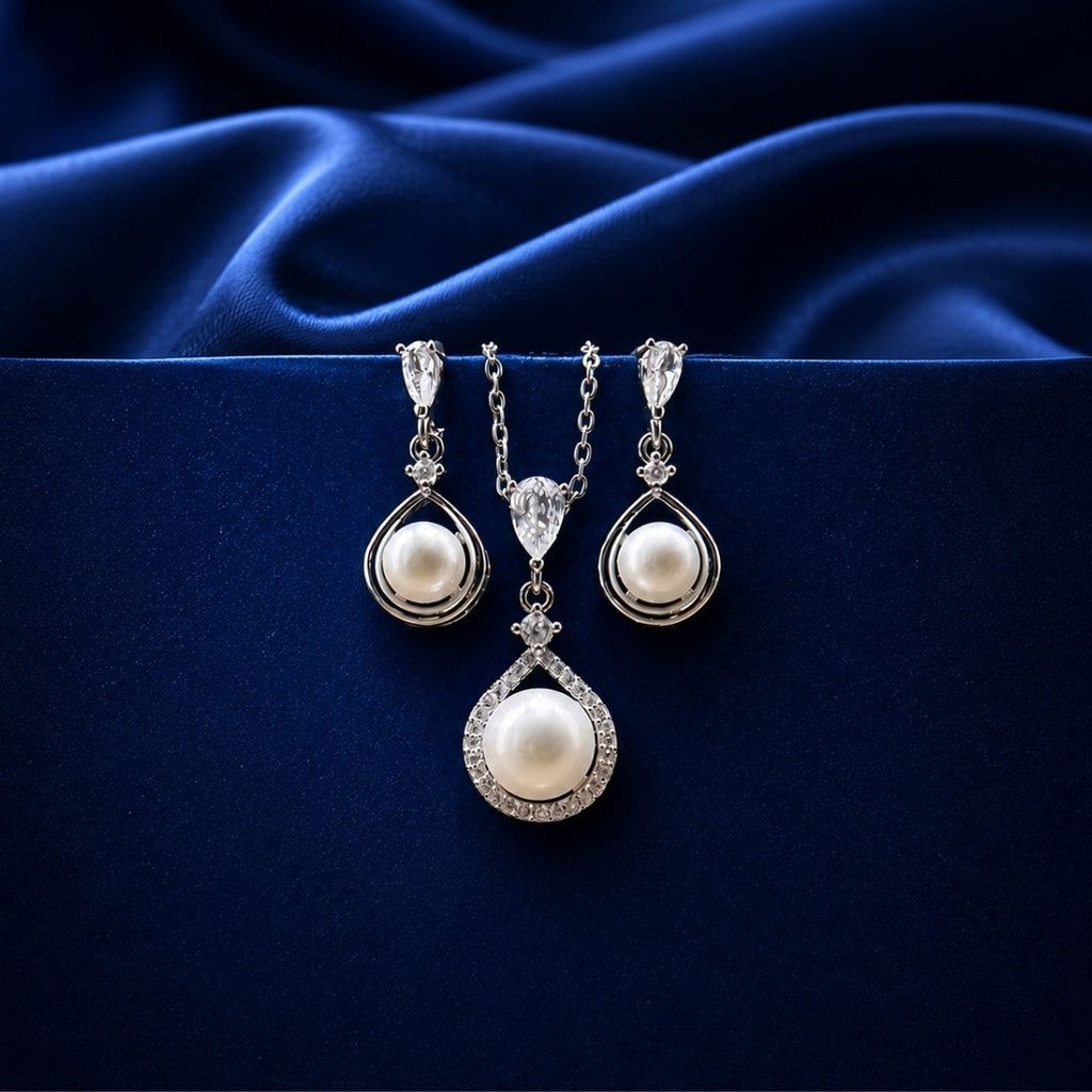 Elegant Pearl & Crystal Jewelry Set – Teardrop Pendant Necklace and Matching Earrings
